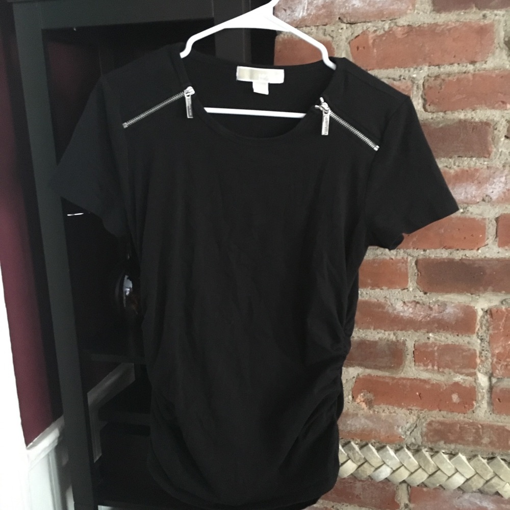 Black woman’s large Michael Kors top